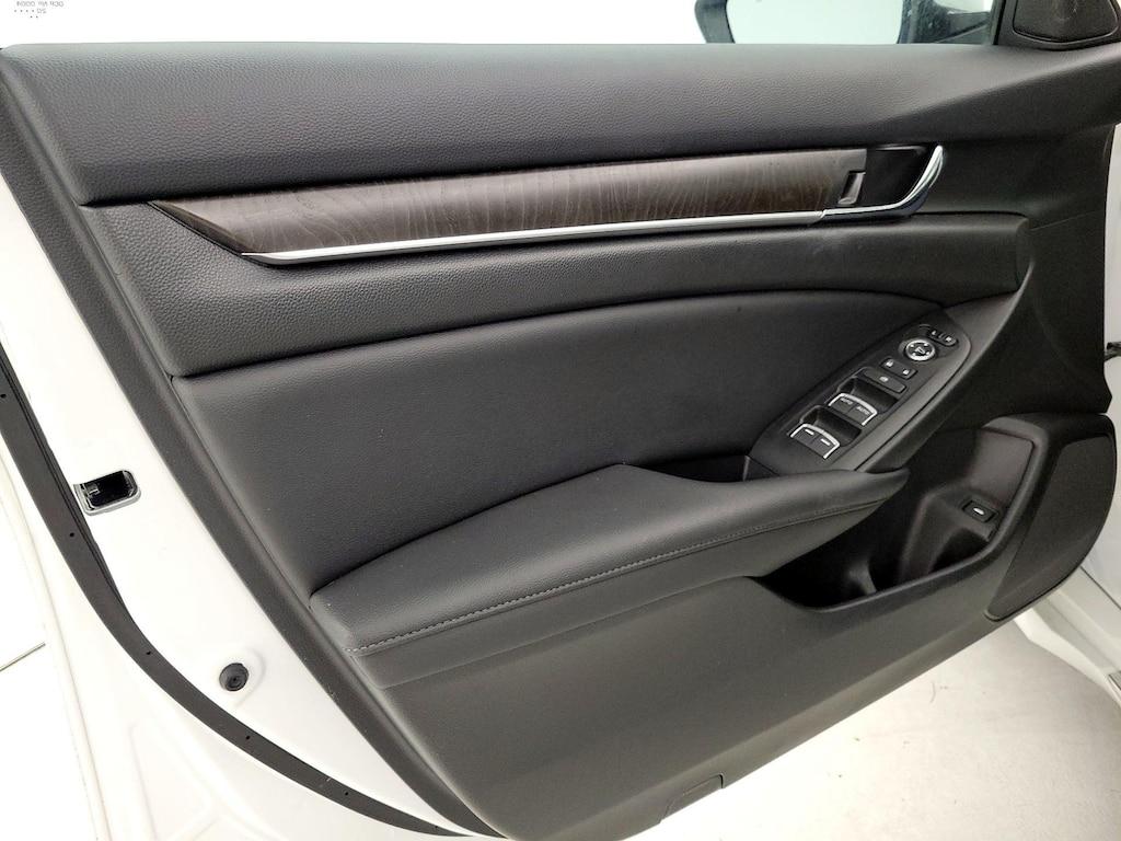 used 2021 Honda Accord Hybrid car, priced at $24,998