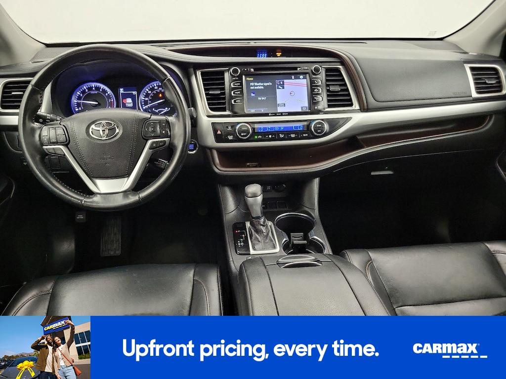 used 2019 Toyota Highlander car, priced at $27,998
