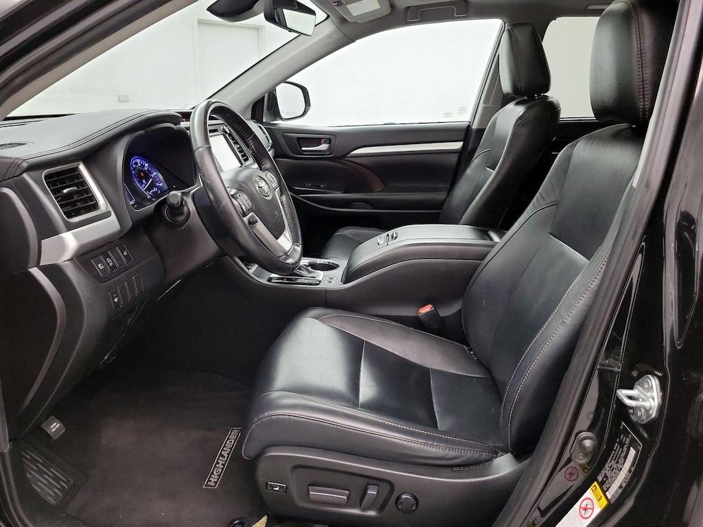 used 2019 Toyota Highlander car, priced at $27,998
