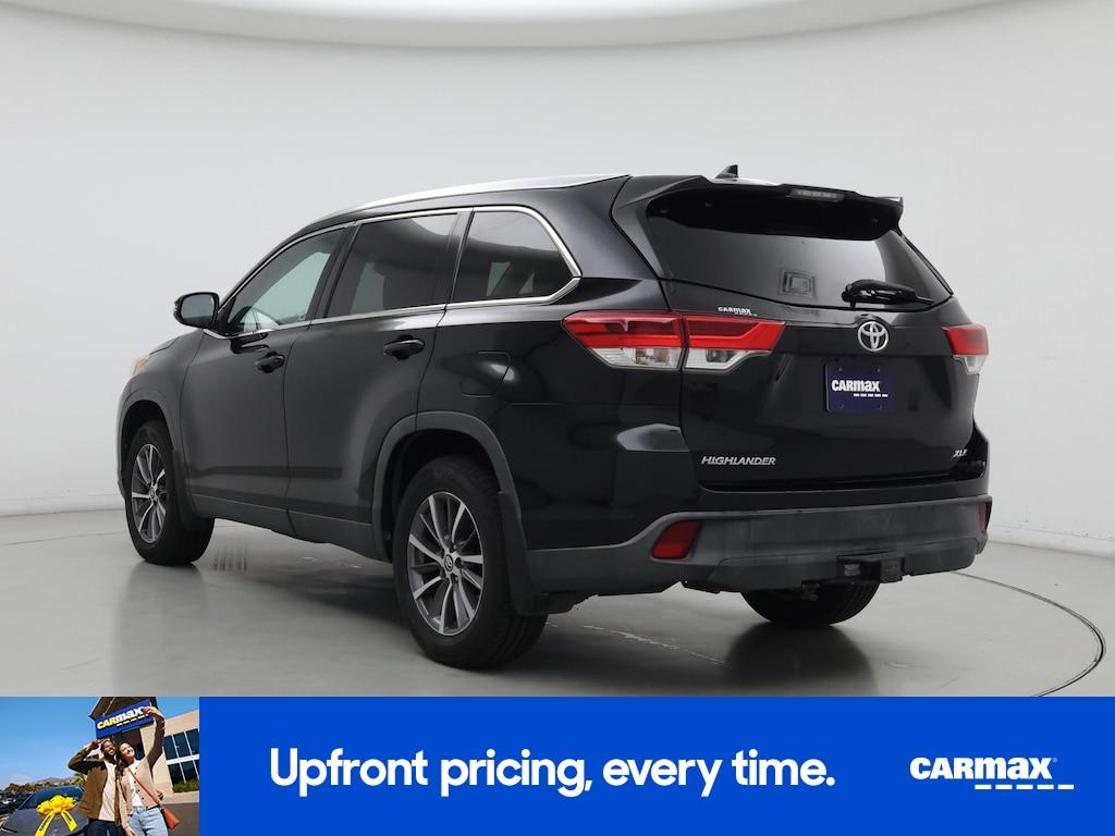 used 2019 Toyota Highlander car, priced at $27,998