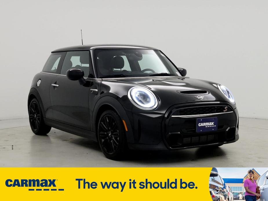 used 2022 MINI Hardtop car, priced at $25,998