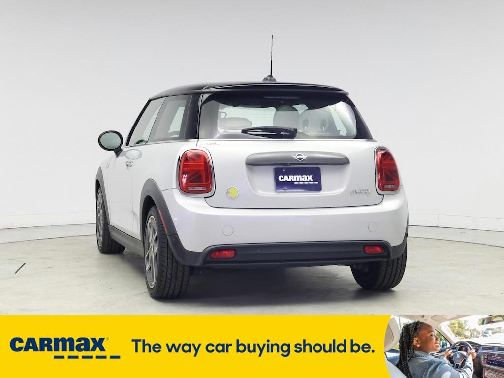 used 2020 MINI SE Hardtop car, priced at $24,879