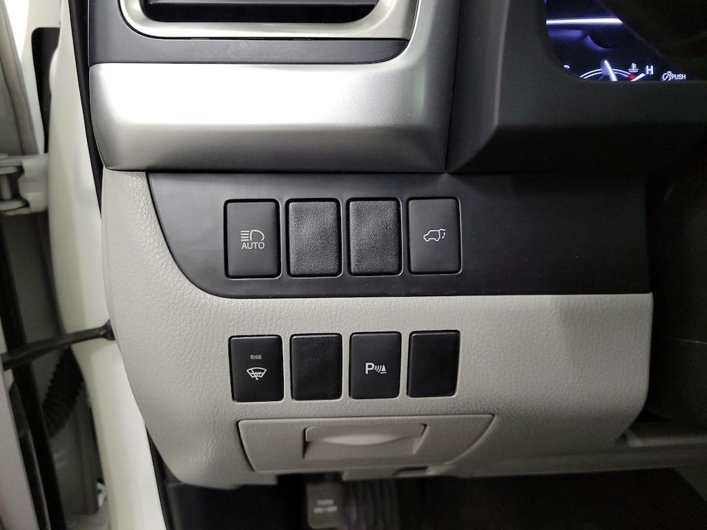 used 2019 Toyota Highlander Hybrid car, priced at $26,998