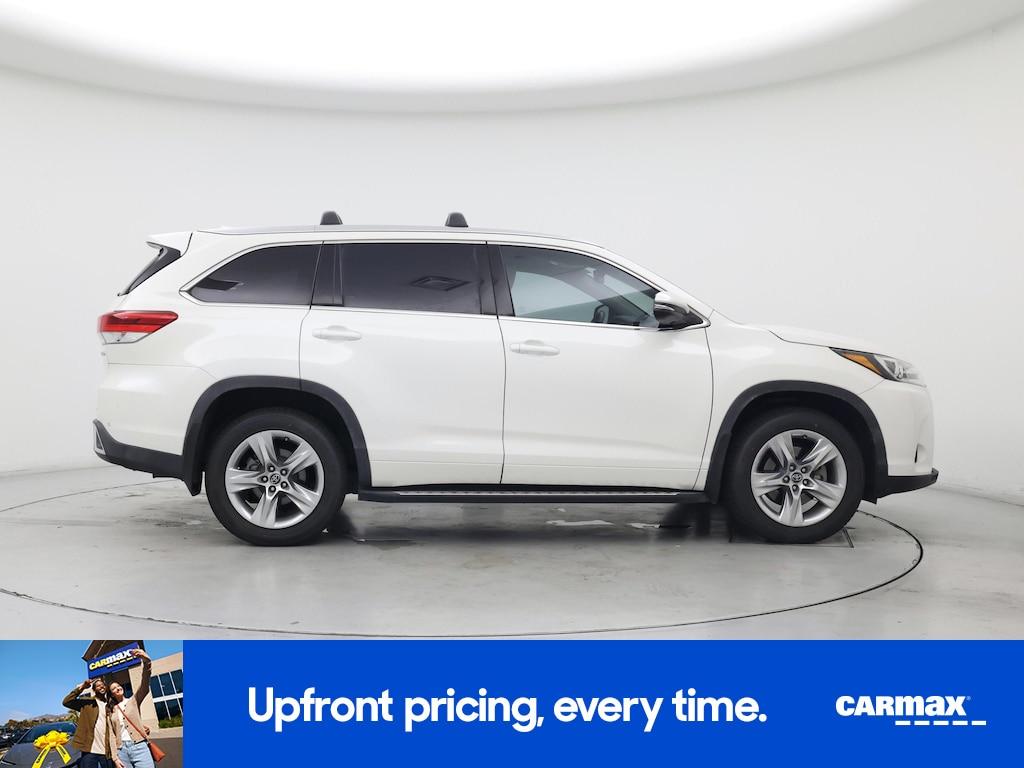 used 2019 Toyota Highlander Hybrid car, priced at $26,998