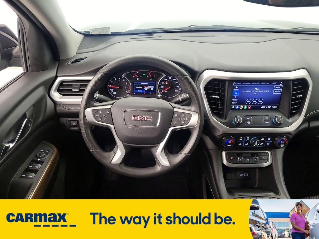 used 2022 GMC Acadia car, priced at $25,998