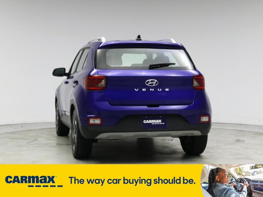 used 2022 Hyundai Venue car, priced at $17,998