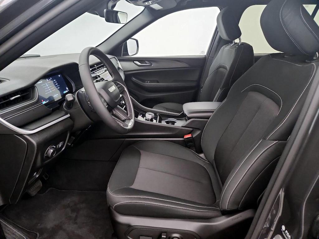 used 2025 Jeep Grand Cherokee car, priced at $33,998