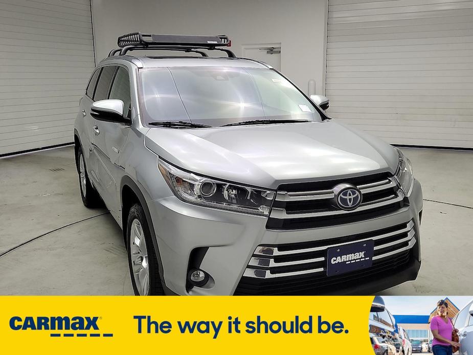 used 2019 Toyota Highlander Hybrid car, priced at $38,998