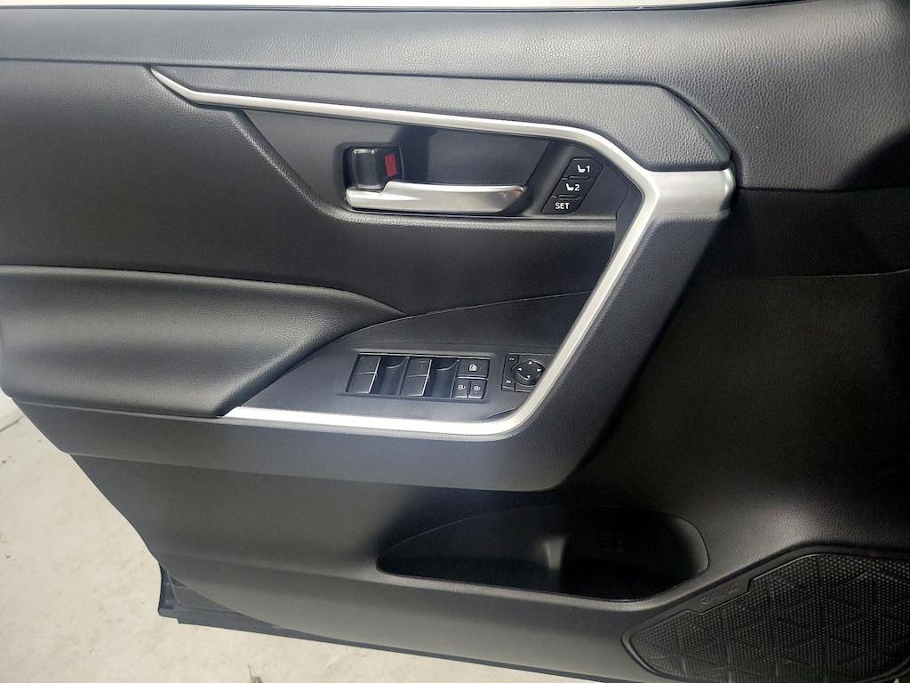 used 2021 Toyota RAV4 car, priced at $31,998