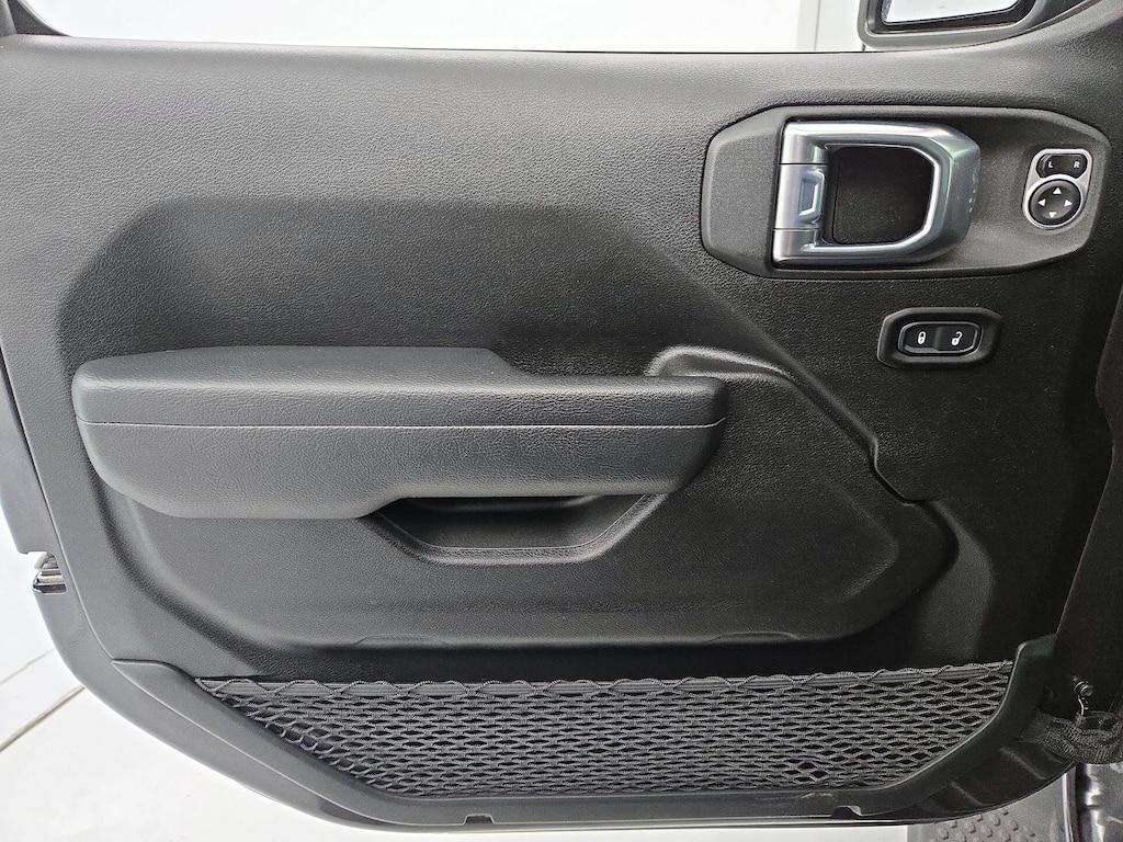 used 2021 Jeep Wrangler car, priced at $27,998