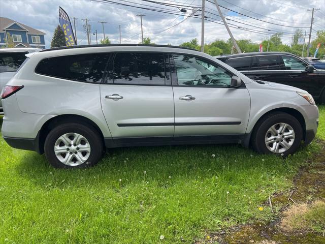 used 2016 Chevrolet Traverse car, priced at $9,480