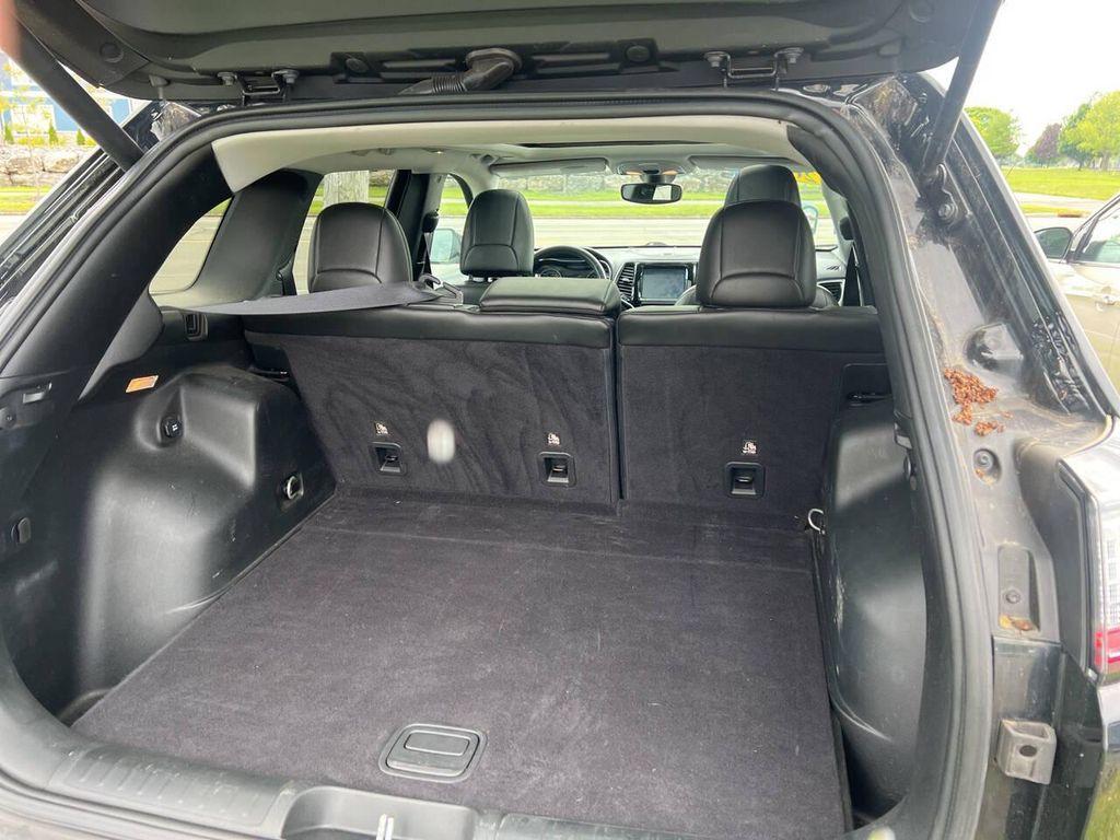 used 2019 Jeep Cherokee car, priced at $13,980