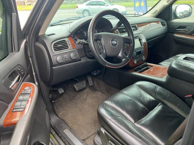 used 2007 Chevrolet Suburban car, priced at $7,380