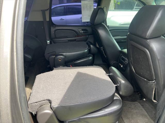 used 2007 Chevrolet Suburban car, priced at $7,380