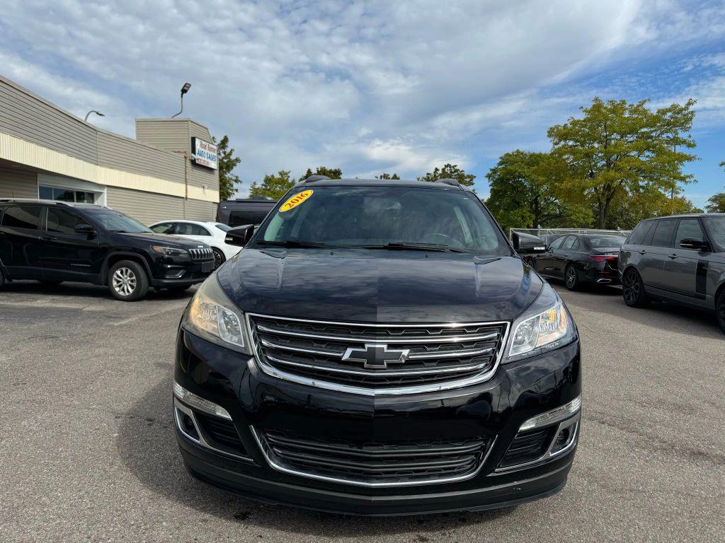 used 2016 Chevrolet Traverse car, priced at $9,495