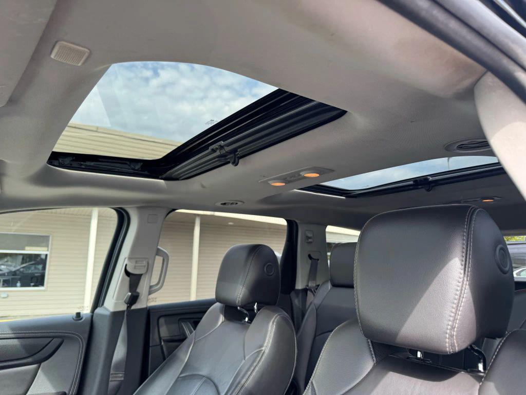 used 2016 Chevrolet Traverse car, priced at $9,495