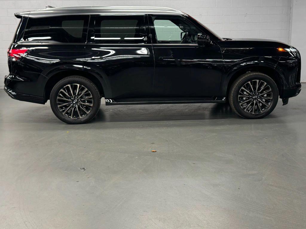 used 2025 INFINITI QX80 car, priced at $82,995