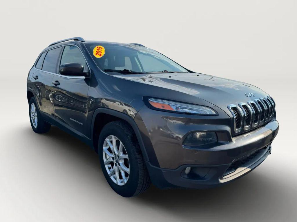 used 2015 Jeep Cherokee car, priced at $4,995