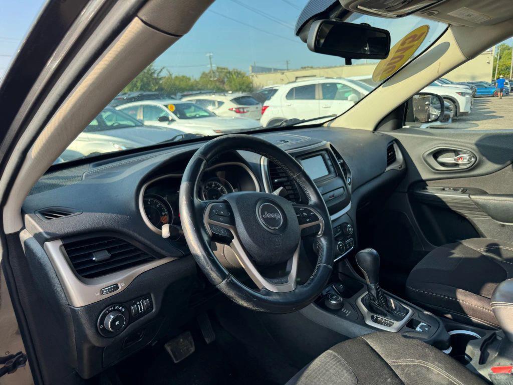 used 2015 Jeep Cherokee car, priced at $4,995