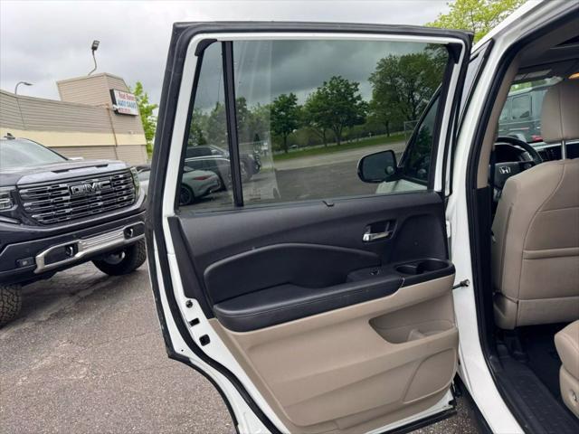 used 2021 Honda Pilot car, priced at $27,999