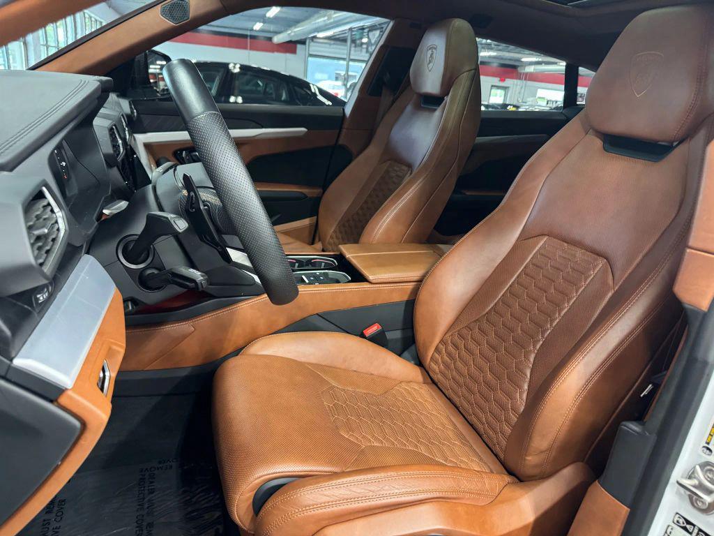 used 2021 Lamborghini Urus car, priced at $174,995
