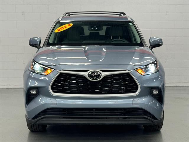 used 2024 Toyota Highlander car, priced at $35,995