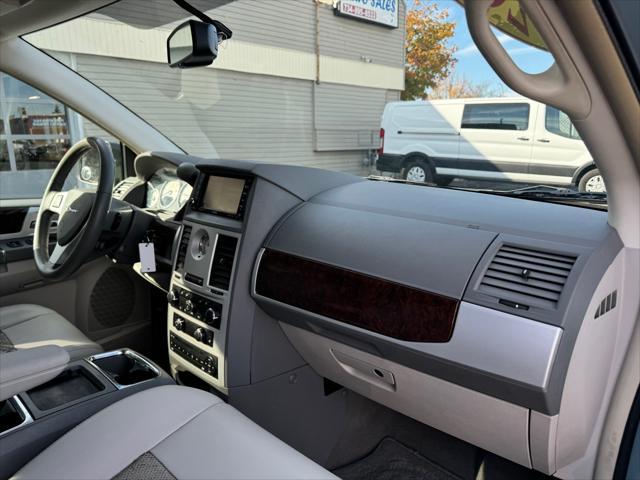 used 2009 Chrysler Town & Country car, priced at $2,999