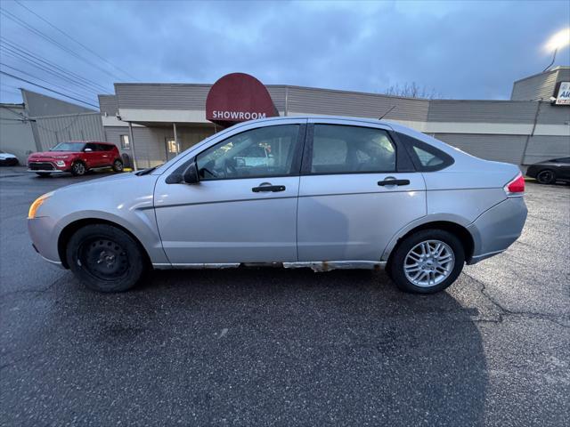 used 2009 Ford Focus car, priced at $3,395