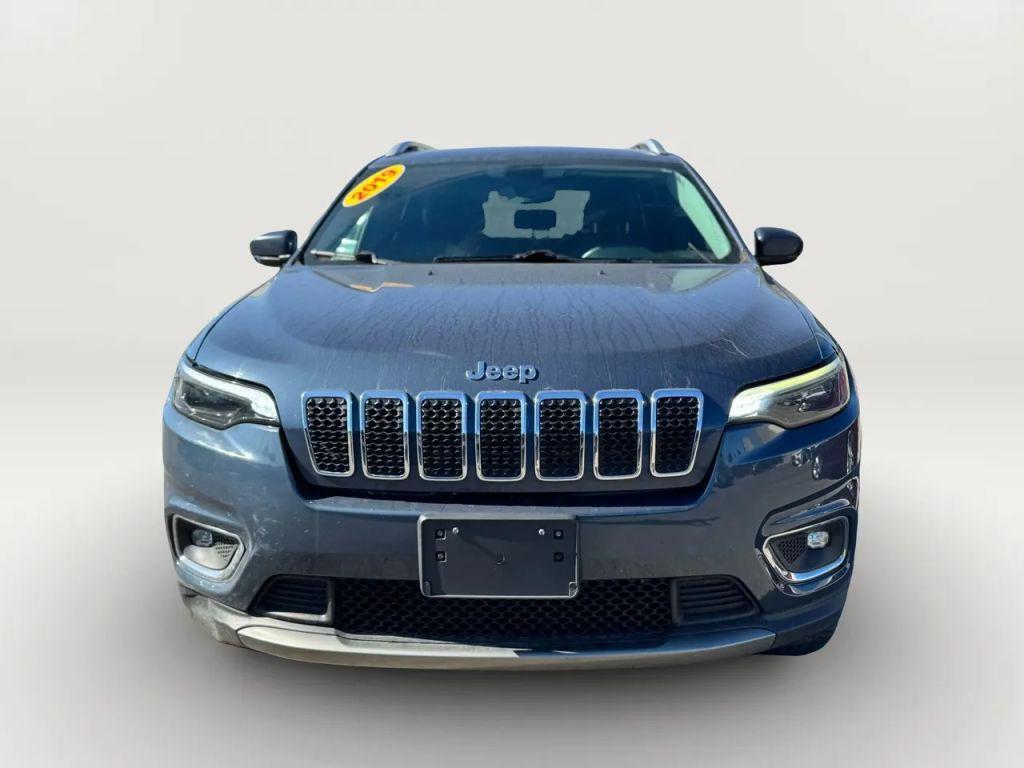 used 2019 Jeep Cherokee car, priced at $10,995