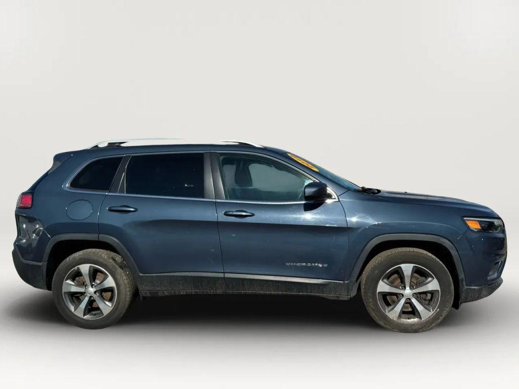 used 2019 Jeep Cherokee car, priced at $10,995