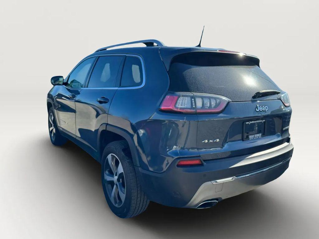 used 2019 Jeep Cherokee car, priced at $10,995