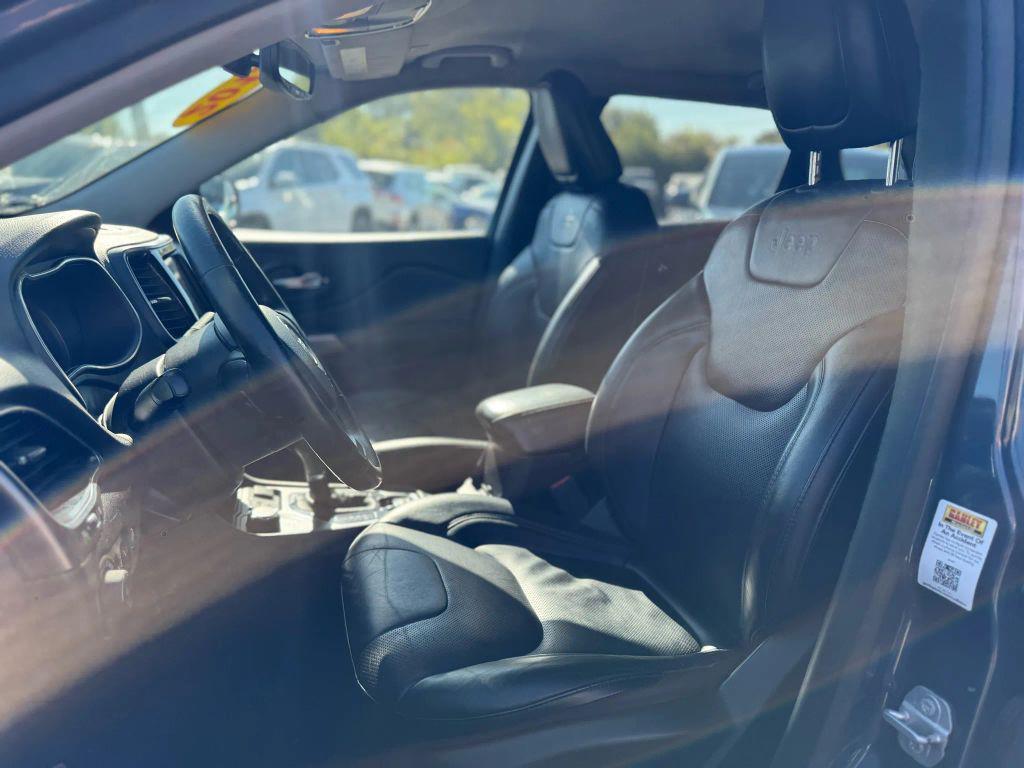 used 2019 Jeep Cherokee car, priced at $10,995