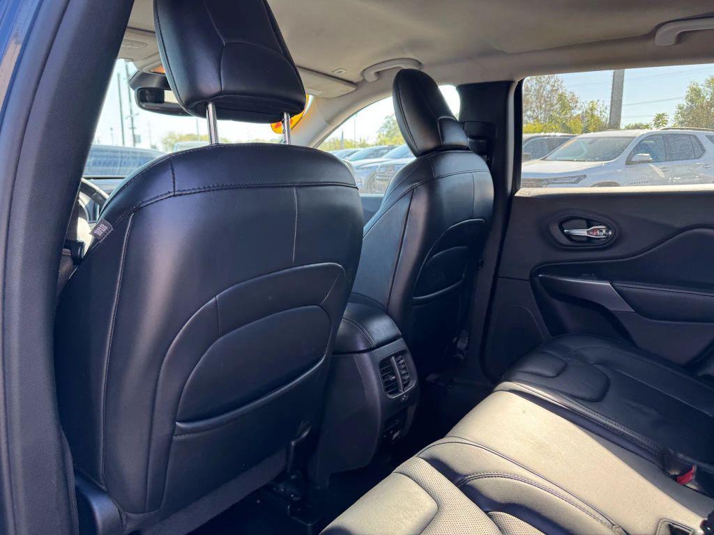 used 2019 Jeep Cherokee car, priced at $10,995