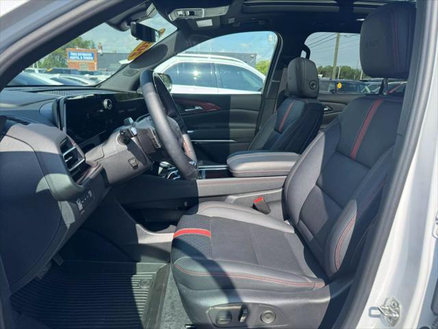 used 2024 Chevrolet Traverse car