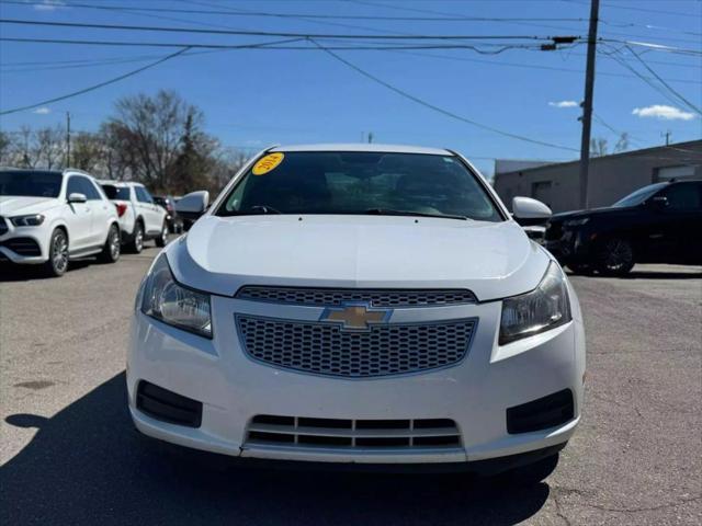 used 2014 Chevrolet Cruze car, priced at $5,995