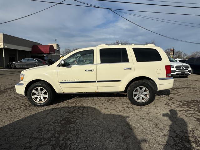 used 2007 Chrysler Aspen car, priced at $5,999