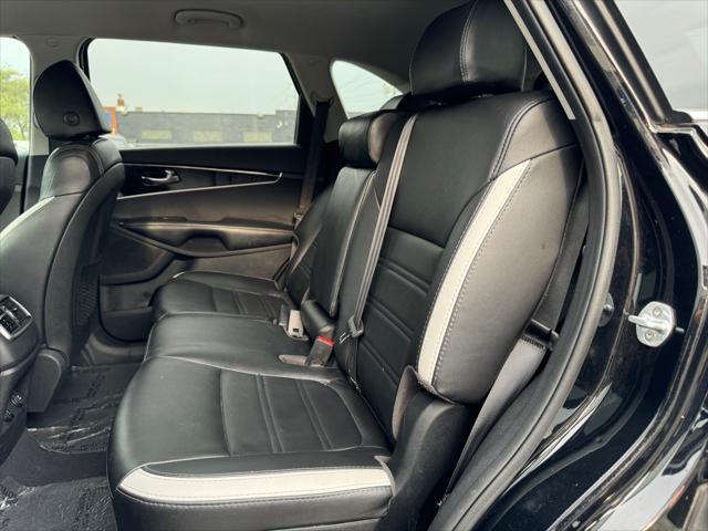 used 2019 Kia Sorento car, priced at $12,999