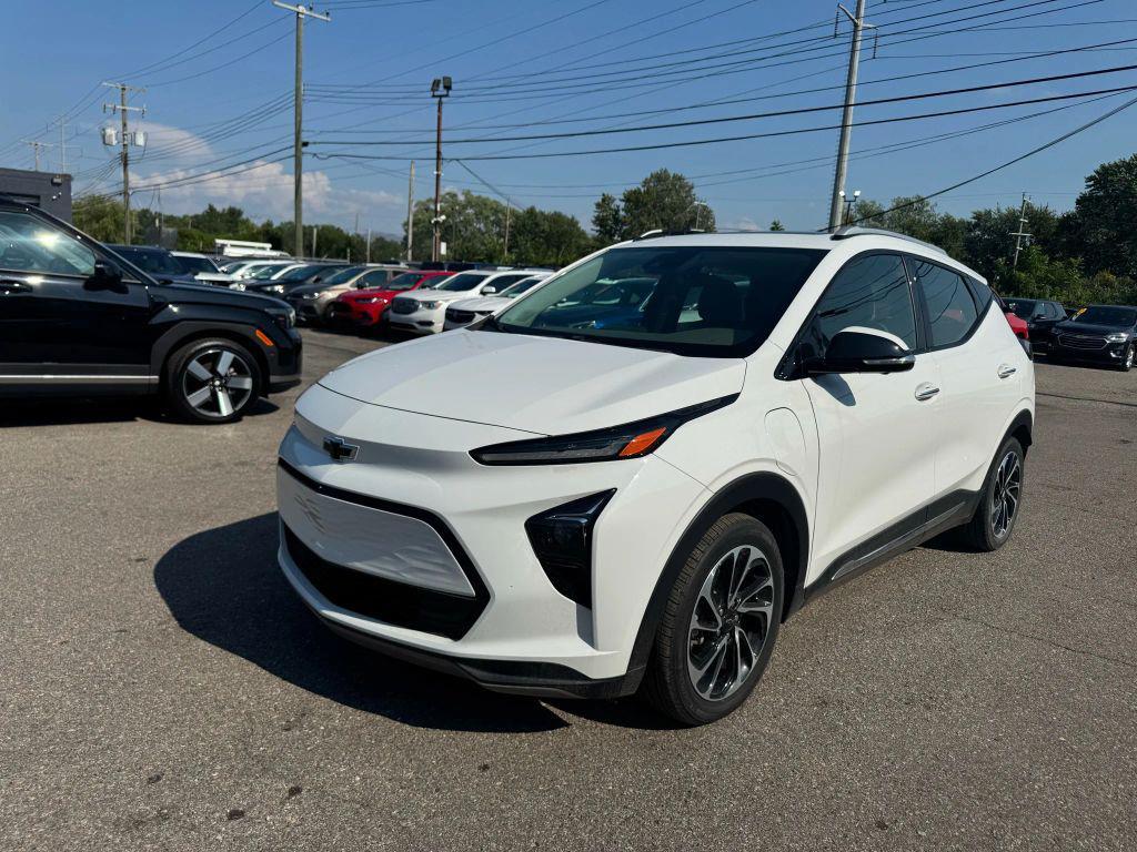 used 2022 Chevrolet Bolt EUV car, priced at $18,995