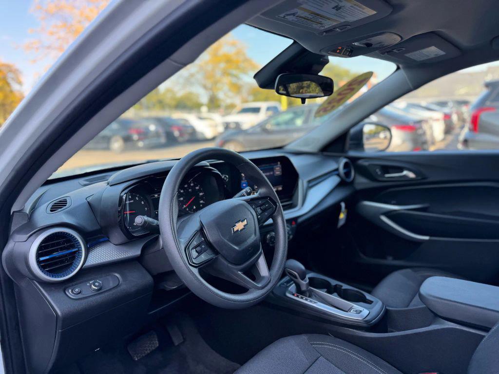used 2025 Chevrolet Trax car, priced at $17,500