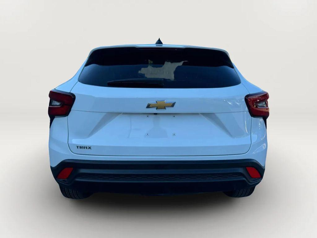 used 2025 Chevrolet Trax car, priced at $17,500