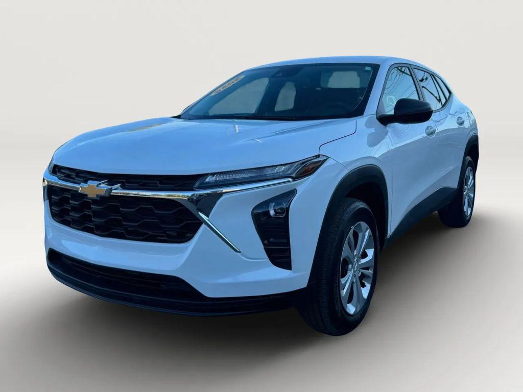 used 2025 Chevrolet Trax car, priced at $17,500