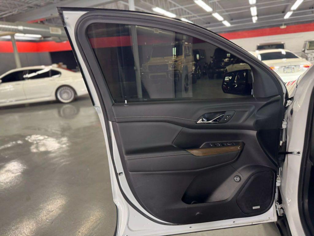 used 2023 GMC Acadia car, priced at $22,995