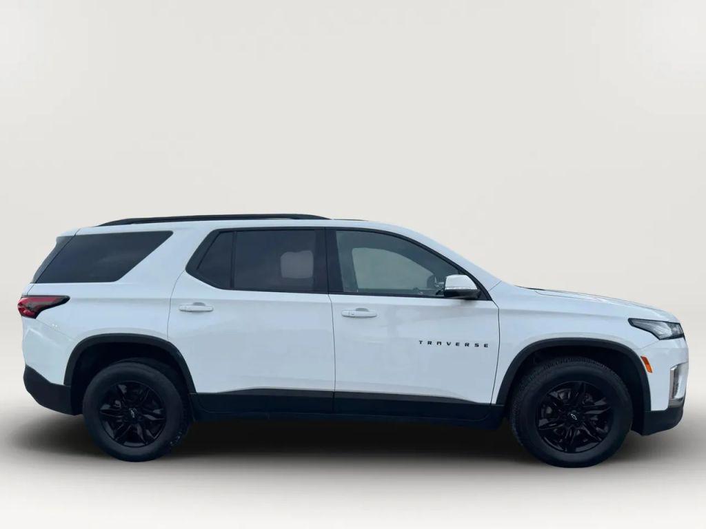used 2022 Chevrolet Traverse car, priced at $25,495