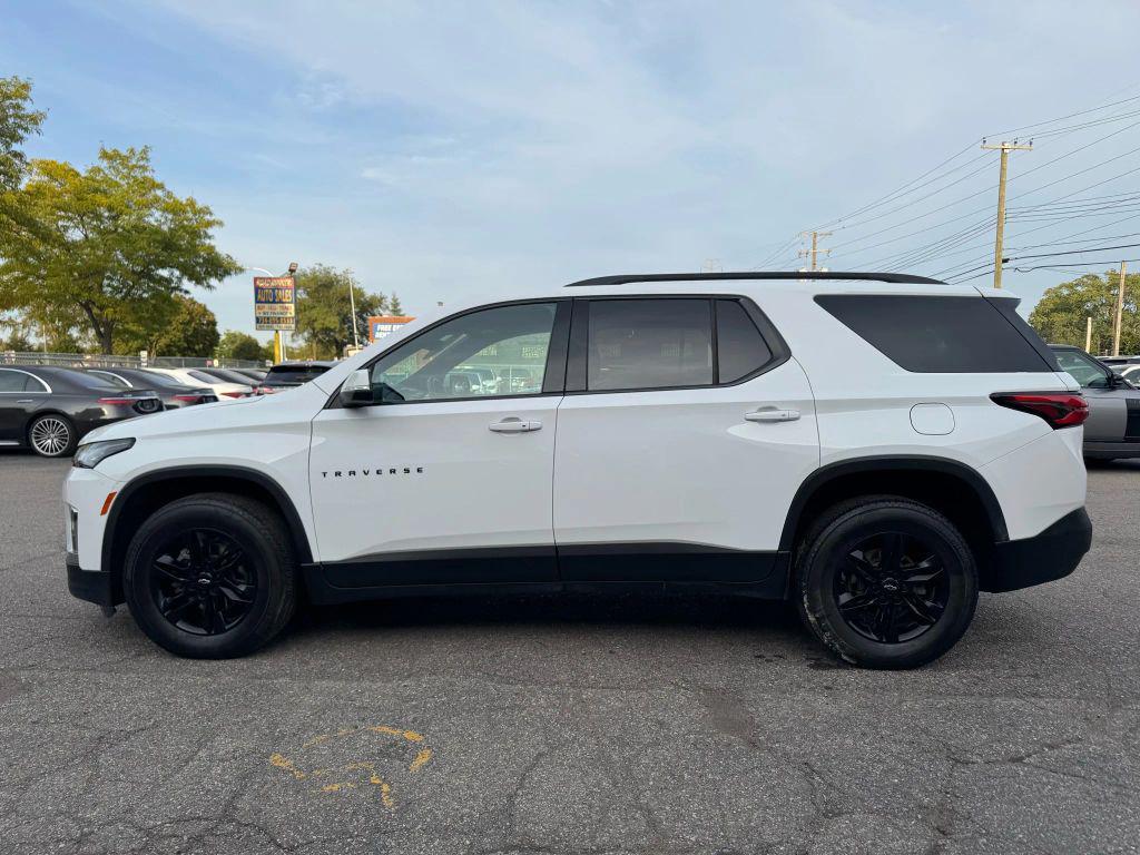used 2022 Chevrolet Traverse car, priced at $25,495