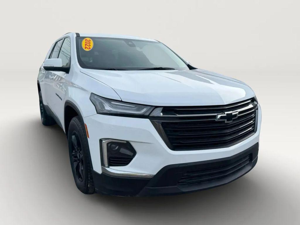 used 2022 Chevrolet Traverse car, priced at $25,495