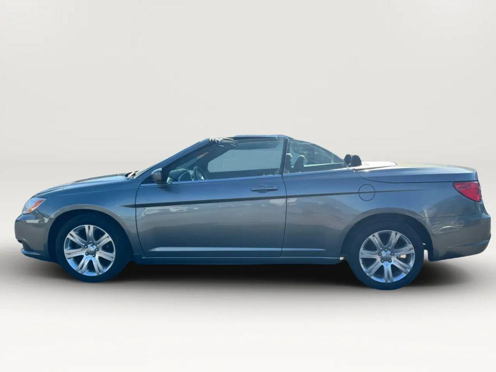 used 2011 Chrysler 200 car, priced at $7,999