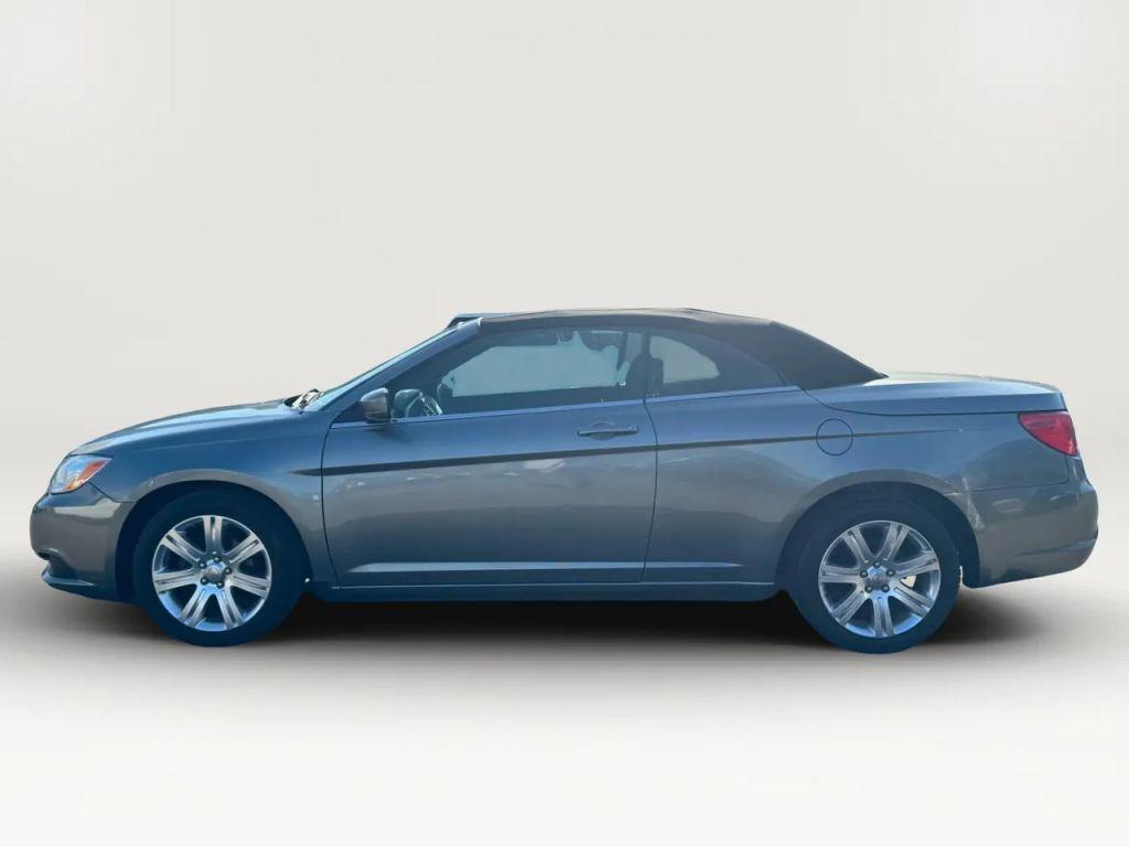 used 2011 Chrysler 200 car, priced at $7,999