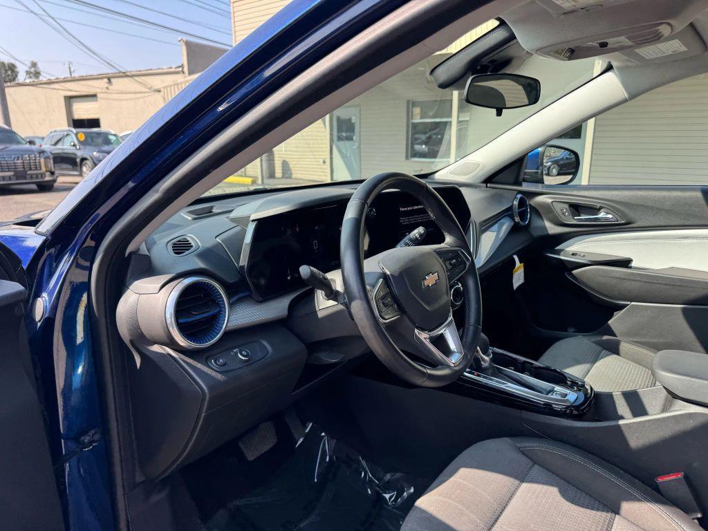 used 2024 Chevrolet Trax car, priced at $15,995