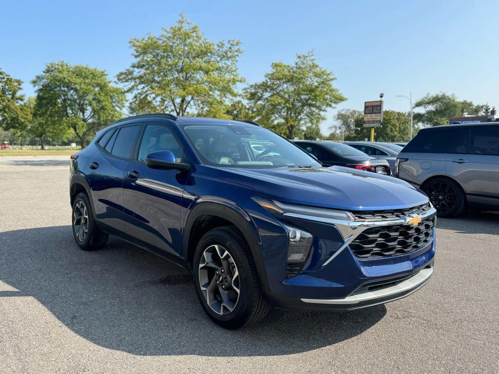 used 2024 Chevrolet Trax car, priced at $15,995