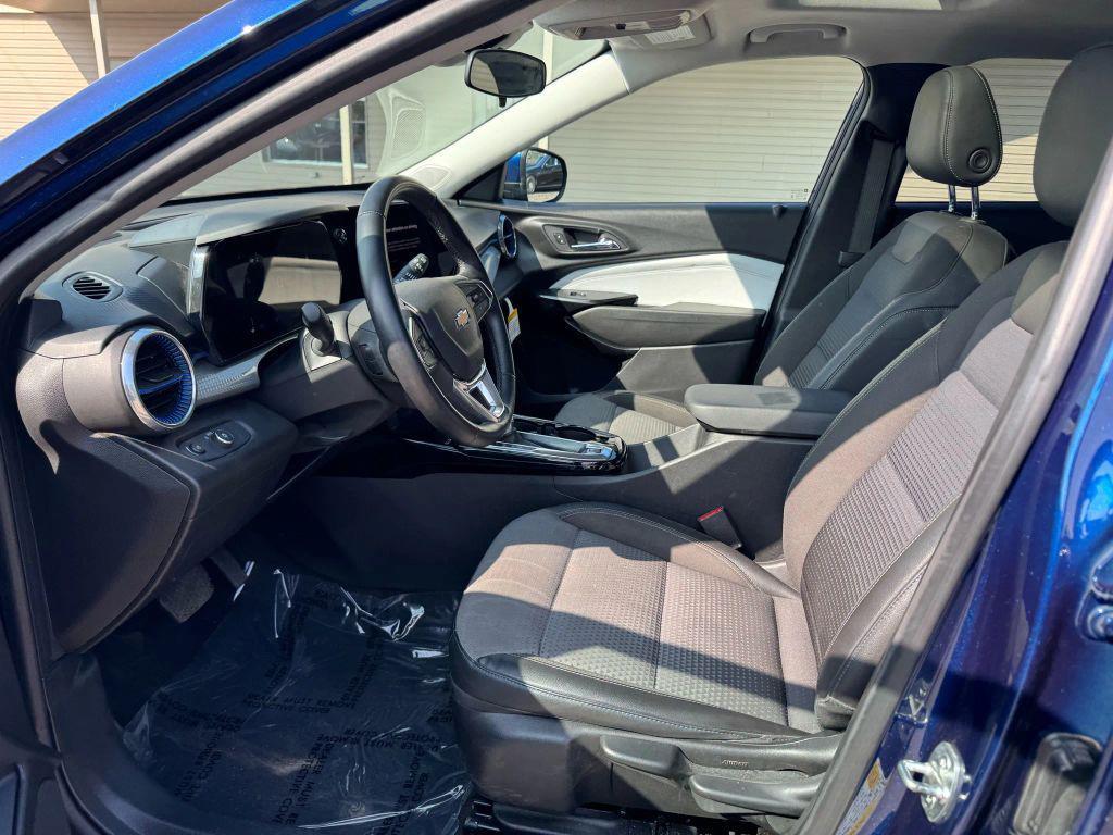 used 2024 Chevrolet Trax car, priced at $15,995